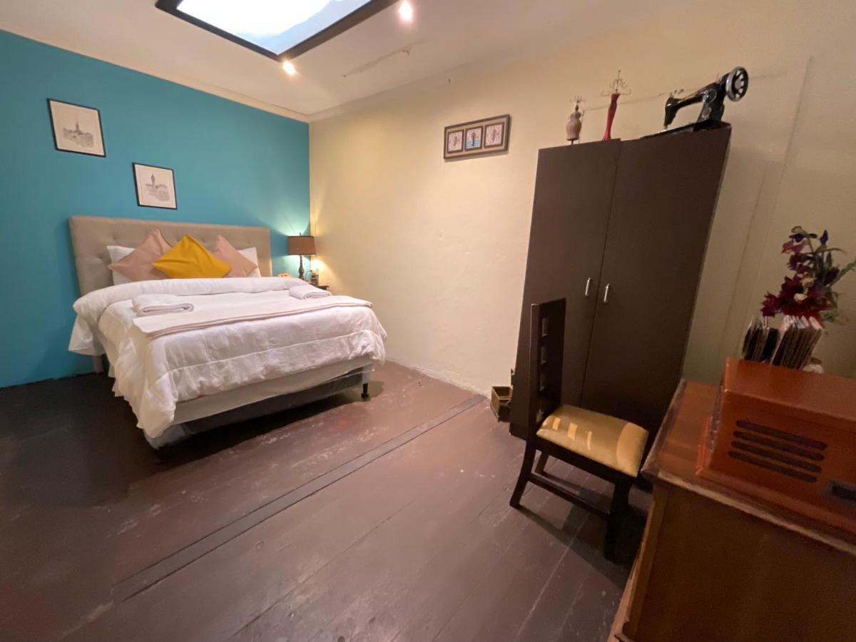 Hotel Vintage "Casa Las Flores" Кесальтенанго Экстерьер фото