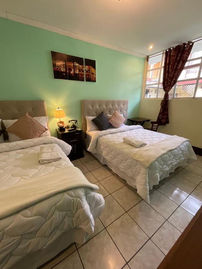 Hotel Vintage "Casa Las Flores" Кесальтенанго Экстерьер фото