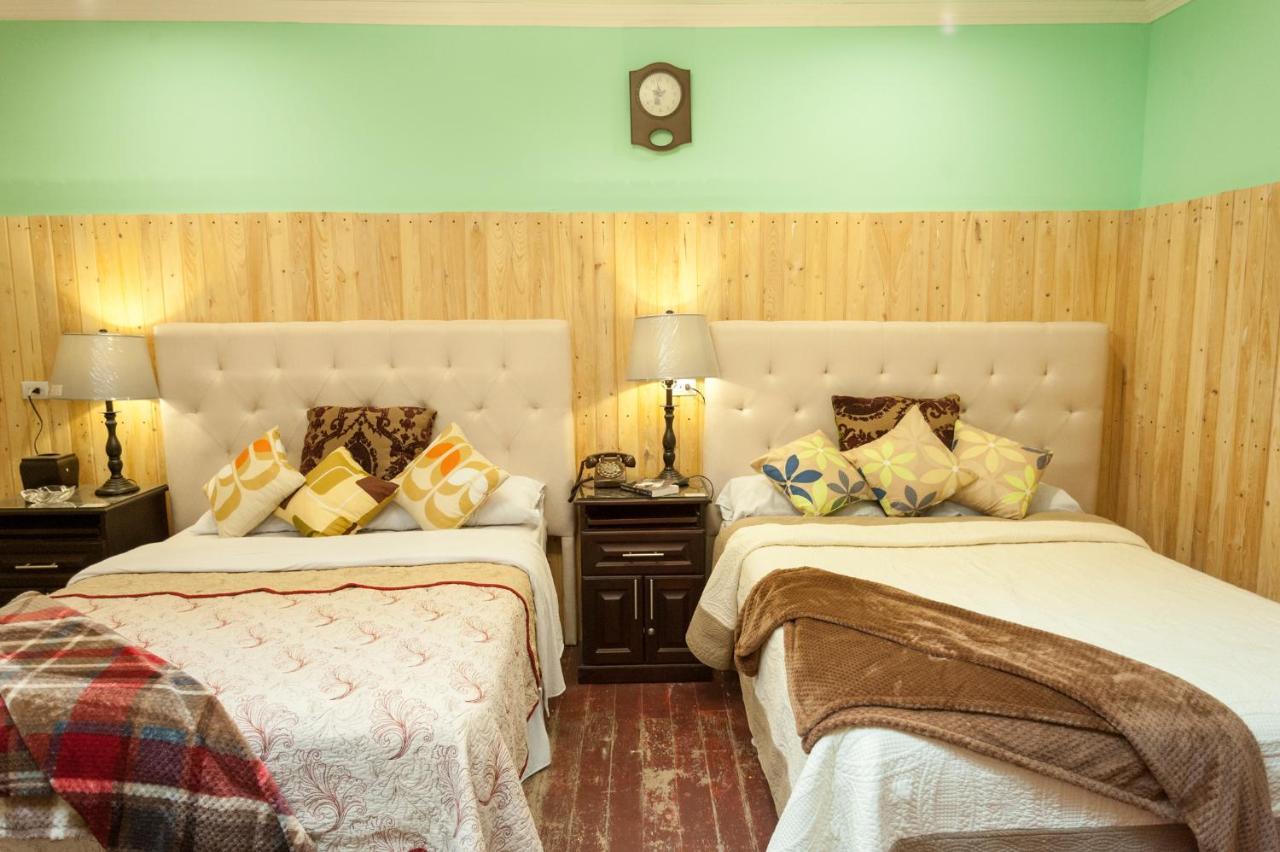 Hotel Vintage "Casa Las Flores" Кесальтенанго Экстерьер фото